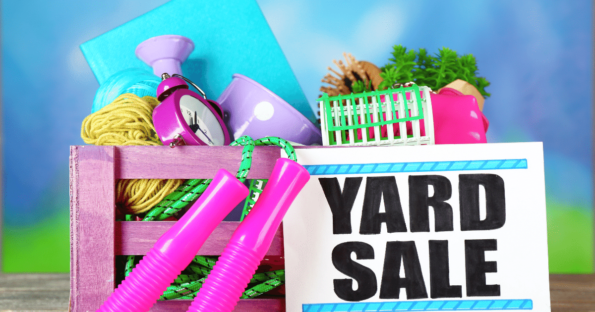 How to organize a yard sale. - Shield Insurance Agency Blog